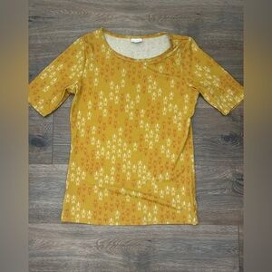 LuLaRoe Gigi Fitted Sleeve Tee